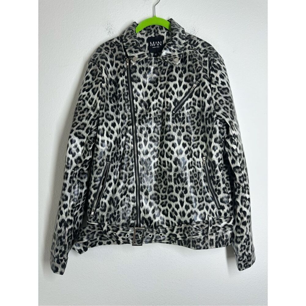 NWT MAN Boohoo Women Animal Print Polyurethane Zip Rein Jacket Size XXL Belted